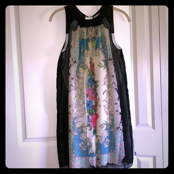 Dress - Picture 1 of 2